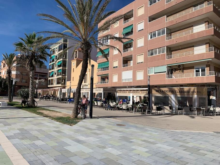 Modern Apartment Near Beach 拉马他 外观 照片